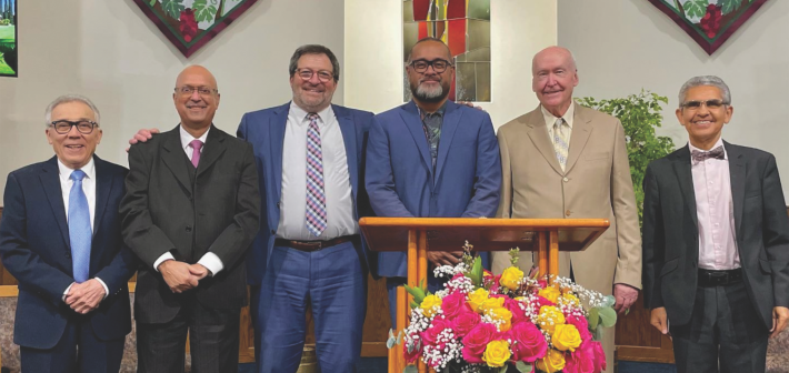 <p>Pastors gather to celebrate. From left to right:  Paul Schmidt, Bill Penick, Mark Etchell, Meshach Soli, Bob Atteberry, and Ron du Preez.</p><p>Los pastores se reúnen para celebrar. De izquierda a derecha: Paul Schmidt, Bill Penick, Mark Etchell, Meshach Soli, Bob Atteberry y Ron du Preez</p>