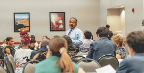 <p>Manny LaPorte, NUC family ministries director, translates the presentations for the Spanish-speaking attendees.</p><p>Manny LaPorte, director del ministerio familiar de NUC, traduce las presentaciones para los asistentes de habla hispana.</p>