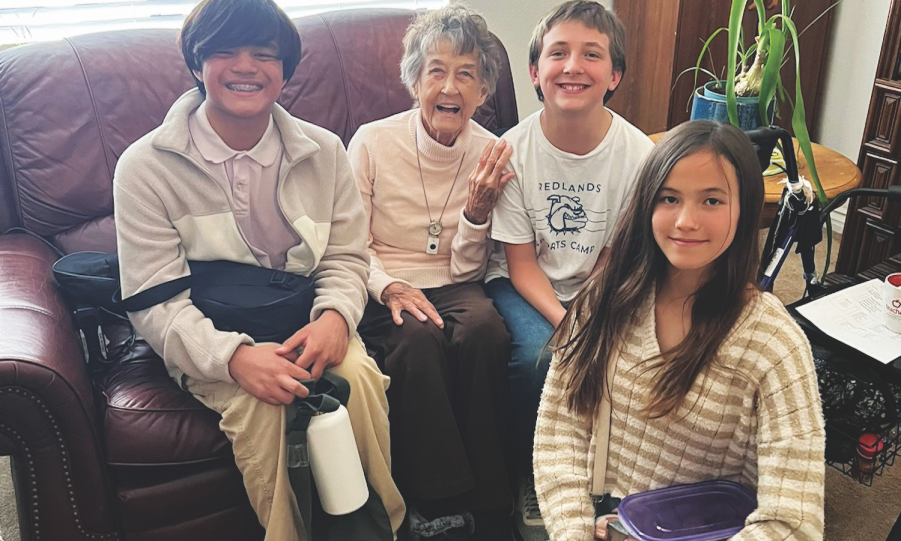 <p>Nate Cabaluna, Lincoln Baptist, and Kendal Smith conduct a program for the residents at a care home.</p><p>Nate Cabaluna, Lincoln Baptist y Kendal Smith llevan a cabo un programa para los residentes de un hogar de ancianos.</p>
